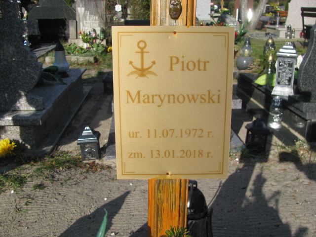 Grób Piotr Marynowski