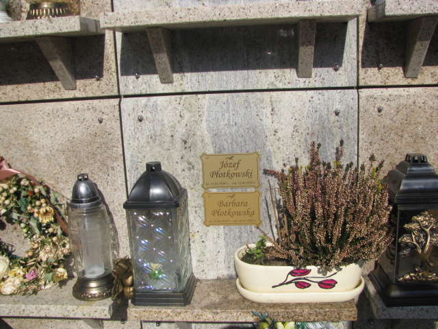 Grób Józef Płotkowski