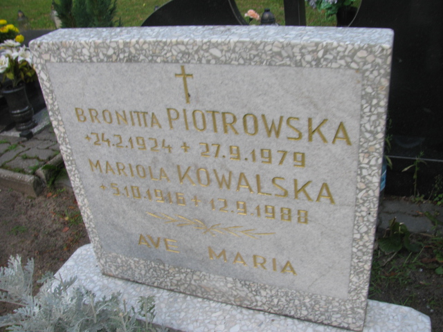 Elżbieta Marianna Piotrowska 1952 Świnoujście - Grobonet - Wyszukiwarka osób pochowanych