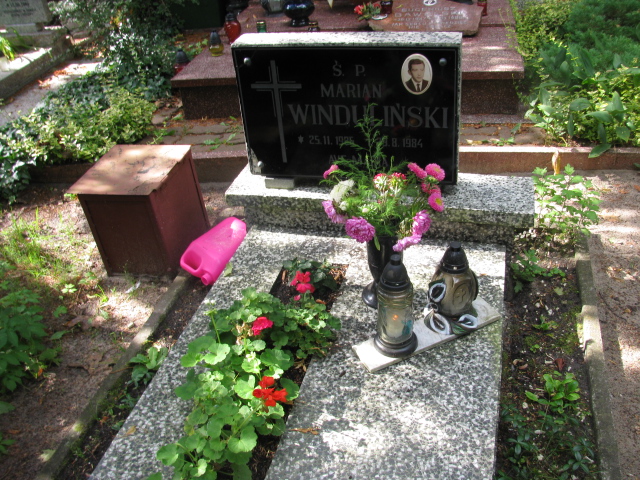 Grób Marian Widuliński