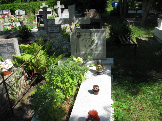 Grób Feliks Wytyk