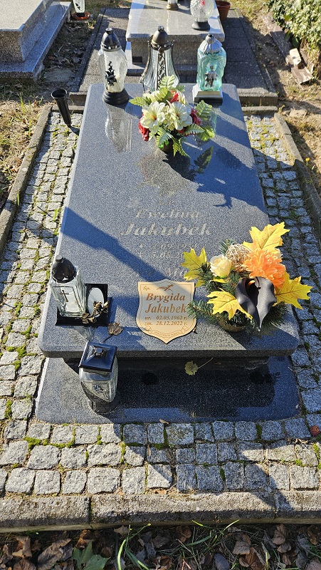 Ewelina Jakubek 1931 Świnoujście - Grobonet - Wyszukiwarka osób pochowanych