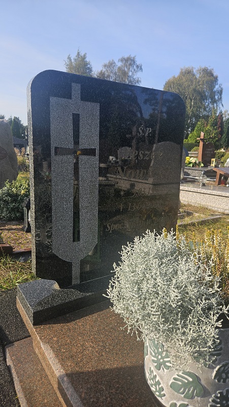 Grób Leszek Nowicki