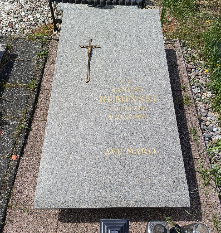 Grób Janusz Michał Rumiński
