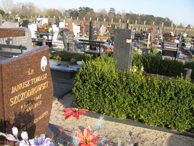 Grób Janusz Szczodrowski