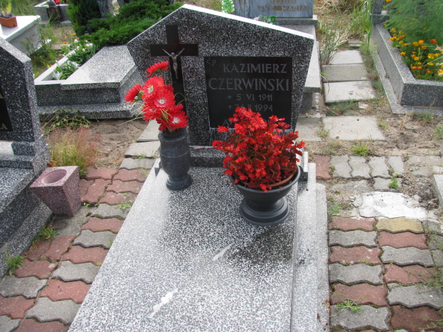 Grób Maria Parzyszek