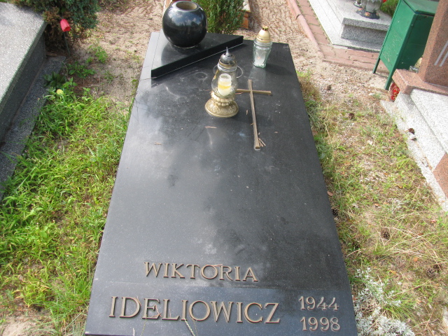 Grób Wiktoria Ideliowicz