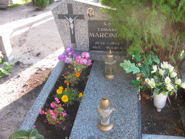 Grób Jan Edward Marciniak