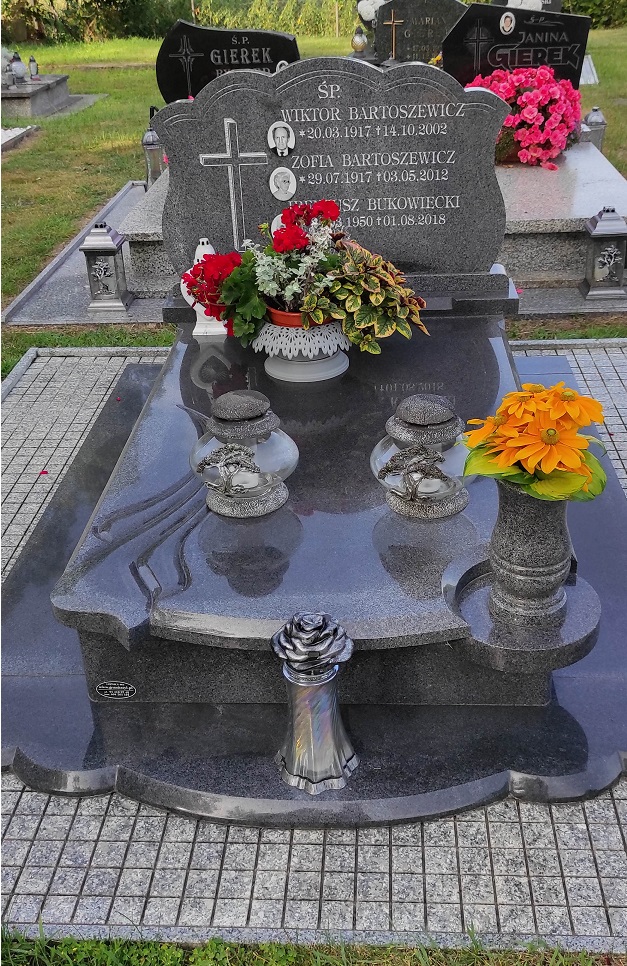 Ireneusz Bukowiecki 1950 Świnoujście - Grobonet - Wyszukiwarka osób pochowanych